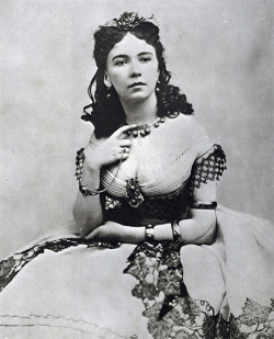 vivelareine:  Cora Pearl, a 19th century