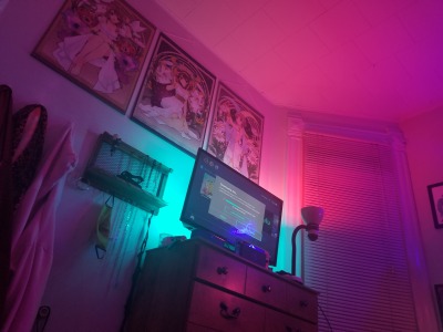 My room has been giving me so much happiness lately ^^