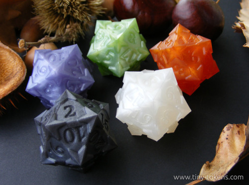 I’ve made different spooky color schemes for my Starry D20 design to get in the Halloween mood