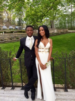 insideellis:I swear she was glowing. Prom