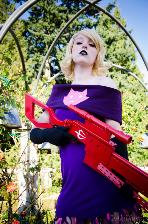 dead-vaughn:akiderps:* 3 * )  What a hottie <3Coser  | Prop | Part l and cupids  infatuation nuke