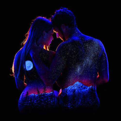 asylum-art-2:  Black Light Bodyscapes by John Poppleton    500pxJohn Poppleton is photographer and artist that creates sensational works of art painted directly on the human body. His “Black Light Bodyscapes” series consist of whimsical nature