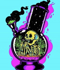 stonedvndconfus3d:  High till the day I die☠️💜