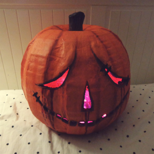 How to make a pumpkin head