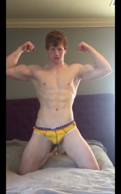 eeeisme:  Justin Bates is one sexy, hot ginger!