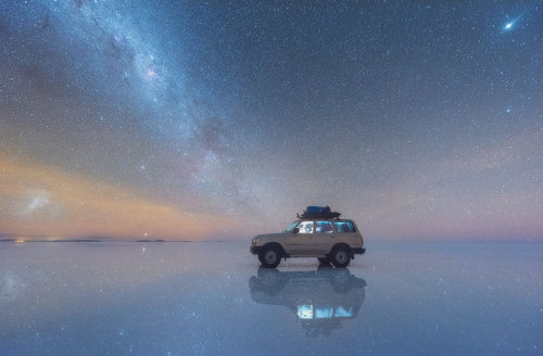 landscape-photo-graphy:  Russian Photographer Captures Breathtaking Photos Of Milky Way Mirrored On Salt Flats In Bolivia In May 2016, Russian photographer, Daniel Kordan, traveled to the Salar de Uyuni in Bolivia – the world’s largest salt flat and