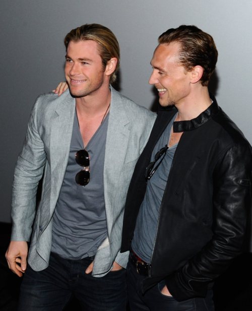 elly-hiddlesherloki:queenofthefrostgiants:Sometimes I cry because Tom Hiddleston and Chris Hemsworth