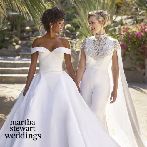 commander-homosexual:  queerturelife:samira wiley & lauren morelli’s wedding  Every time I see this, my life gets better