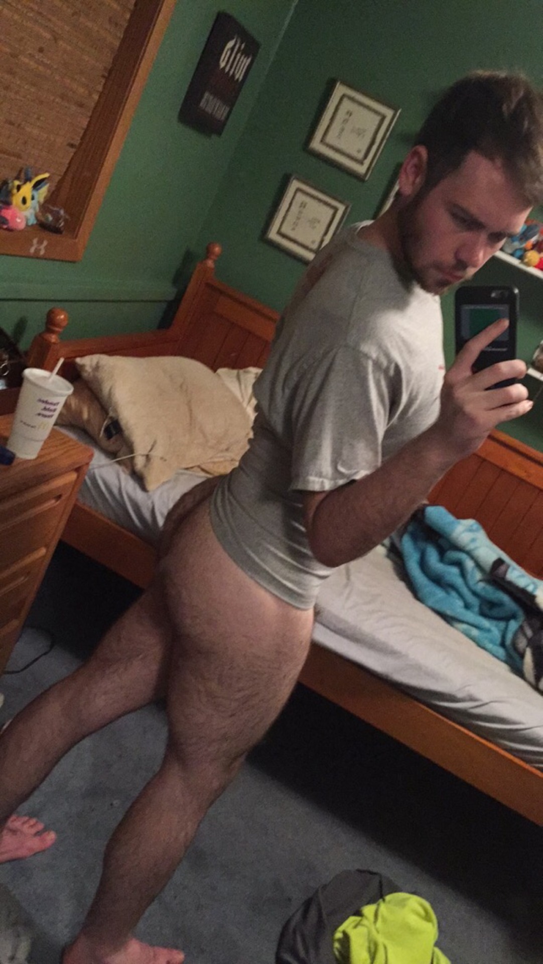 gemqueer:  Are y'all tired of my ass yet? 