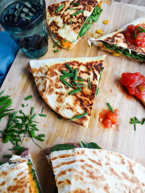 veganfoody: Sweet Potato + Black Bean Quesadillas