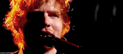 loverly-awkward-ed:  Ed Sheeran returns to