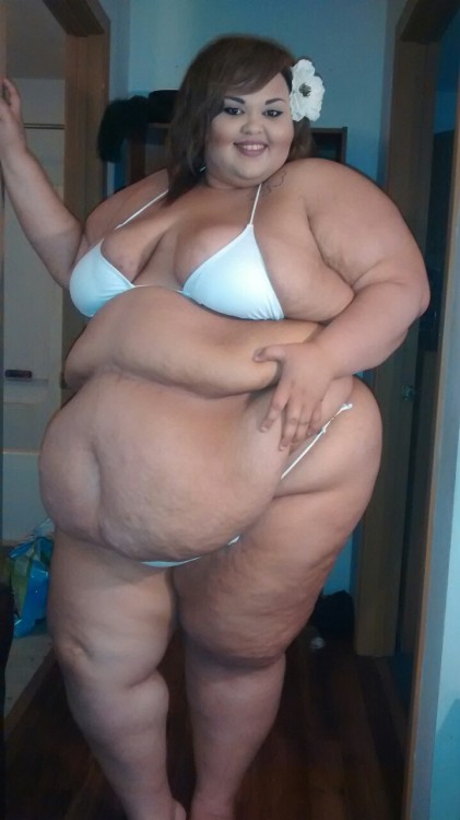 Porn photo ssbbwbrianna:  Hey look I’m Fat. Who knew?