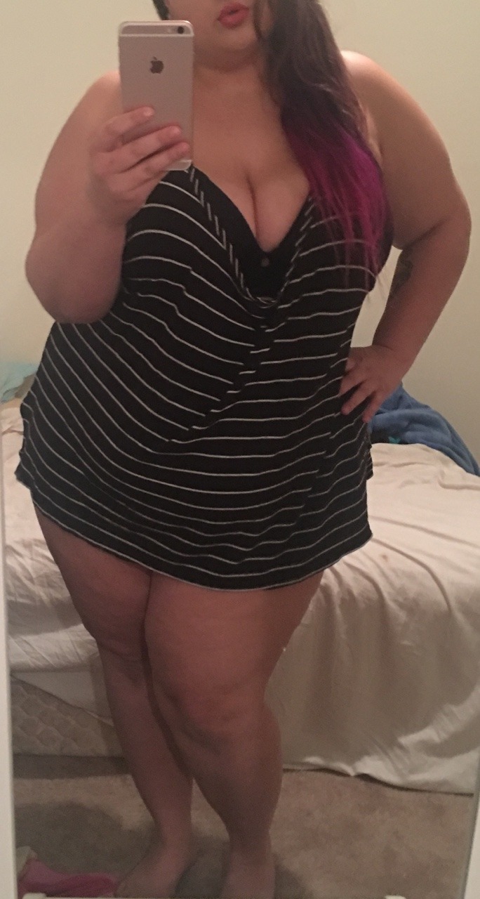 cutefatprincess:  I’ve been told that my chubby legs are cute 😋  sexy is the