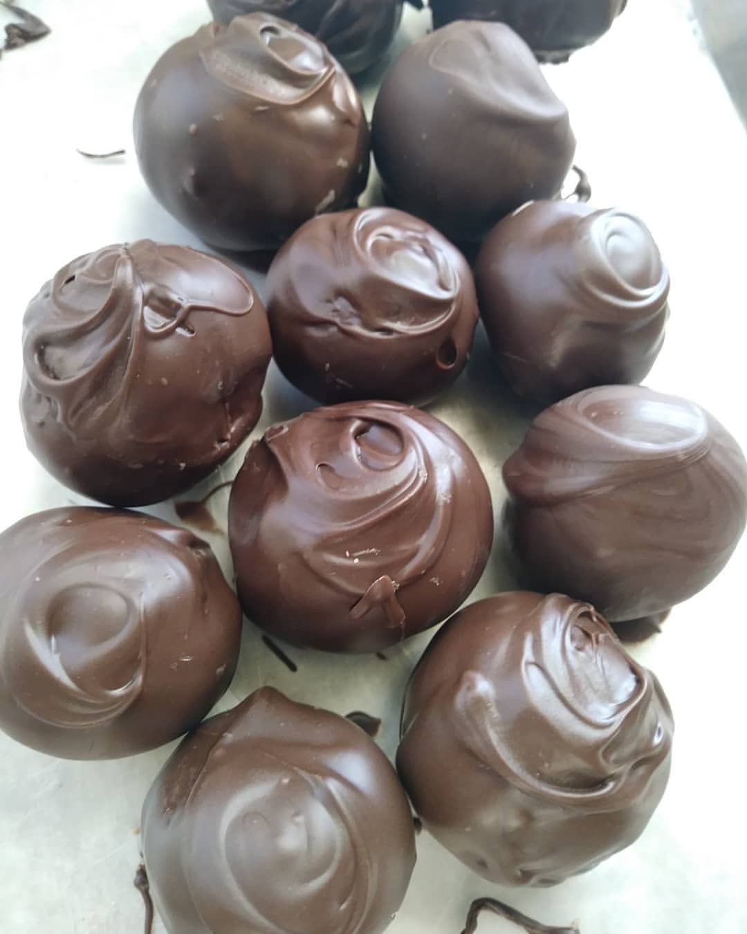 <p>Rum Truffle Balls<br/>
Made w/Wray & Nephew Over proof Rum <br/>
.<br/>
.<br/>
LAST DAY TO ORDER FOR CHRISTMAS!<br/>
.<br/>
.<br/>
Online Ordering Shipping & Delivery Available<br/>
.<br/>
.<br/>
.<br/>
.<br/>
.<br/>
.<br/>
.<br/>
.<br/>
#chocolatetruffle #trufflelover #truffleseason #truffles #candy #adultcandy #ordernow #foradultsonly #chocolategoodness #chocolate #realcakebaker #foodlikewhat #chocolatecandy #rumcandy #onlinebakery #onlineshopping #wrayandnephewrum #thedailybite #eatthis #giftforhim #giftforher #chocolatier #chocolatiers #handmadecandy #handcraft #handcrafted #trufflelove #trufflechocolate (at Beverly Hills, California)<br/>
<a href="https://www.instagram.com/p/B6TAxz2g8Z3/?igshid=2v005ktsoy9l" target="_blank">https://www.instagram.com/p/B6TAxz2g8Z3/?igshid=2v005ktsoy9l</a></p>