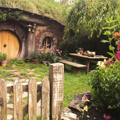 Hobbiton Movie Set (Matamata, New Zealand)&ldquo;The world isn&rsquo;t in your books and map