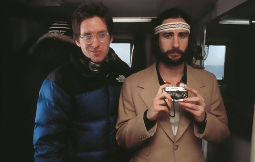 cosmokramers-deactivated2018091:  Wes Anderson and the cast of The Royal Tenenbaums,