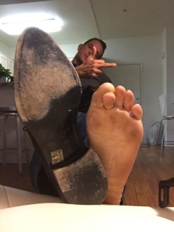 fuckyeahmalefeet:  ≡