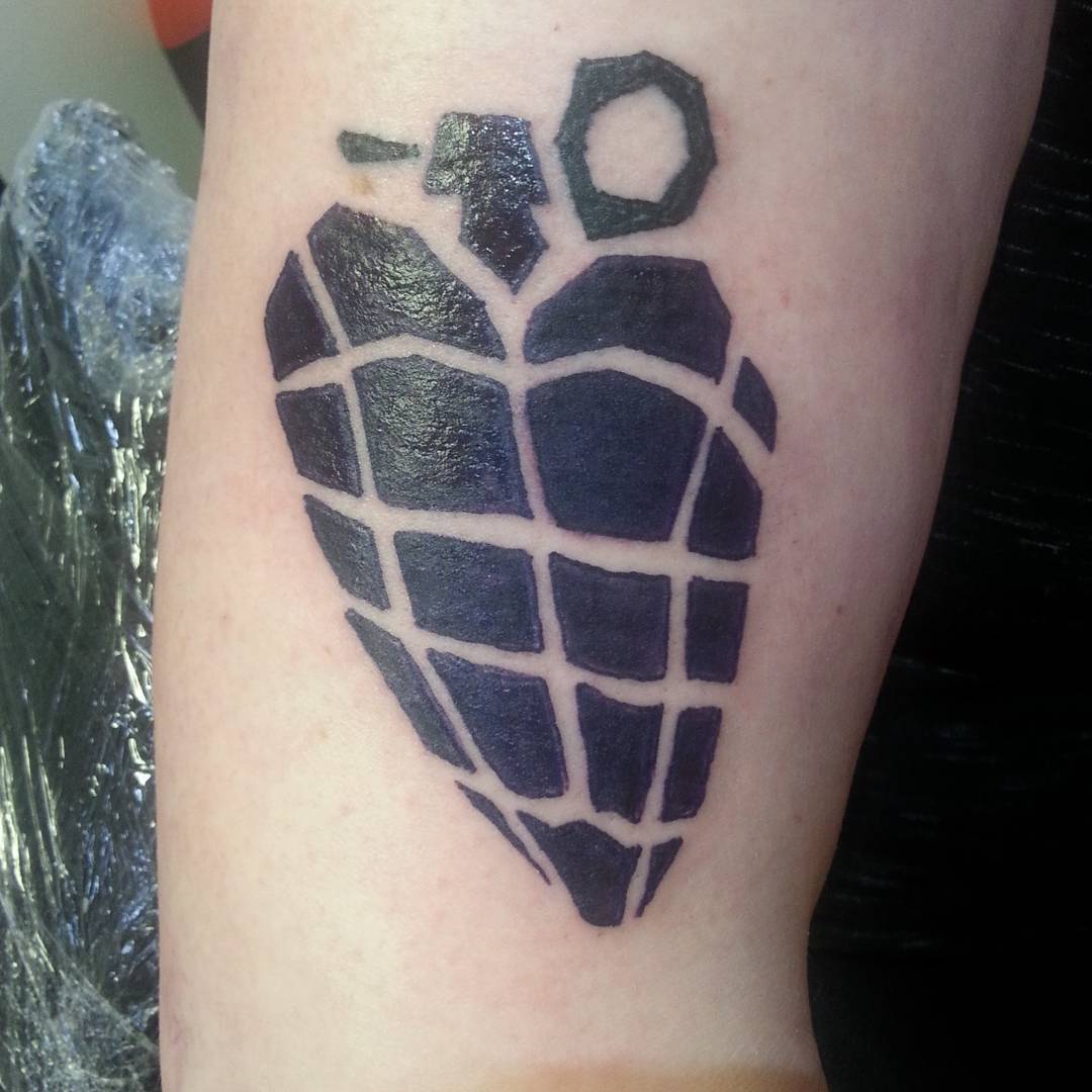 Green Day heart grenade on Erica.  Thanks Erica for getting more ink. Thanks Jose