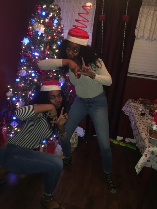 thefreshdaze:Merry Christmas from me and my bestie(I know we look alike)