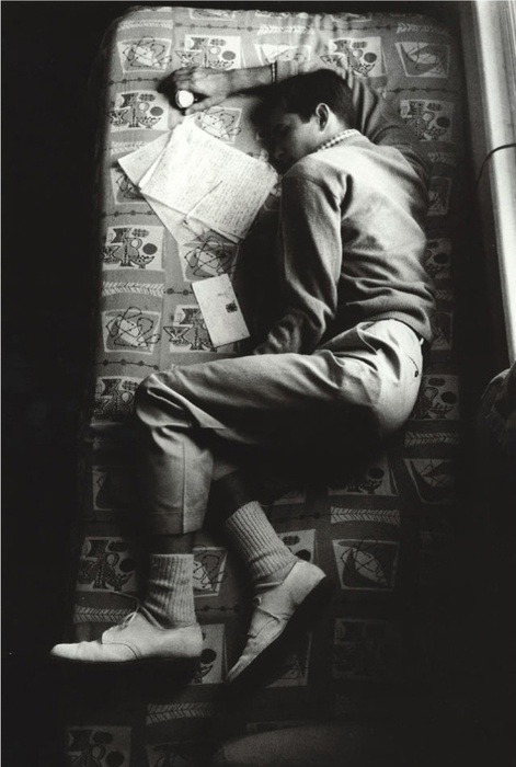 Anthony Perkins napping between the takes of the Psycho.