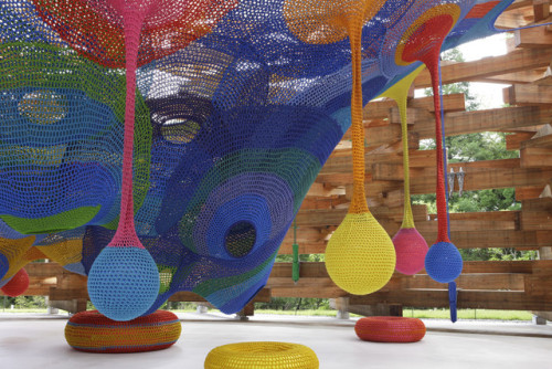 wetheurban: Crochet Playgrounds by Toshiko Horiuchi MacAdam Japanese artist Toshiko Horiuchi-MacAdam is considered one of Japan’s leading fiber artists, using knitting and crochet as the foundation for much of her work.  Her website explains that she