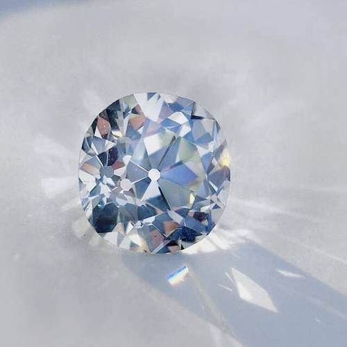 Beautiful Old Mine Cut diamond from @loveaffairdiamonds & @cvb_id #antiquediamond #paintinginspi