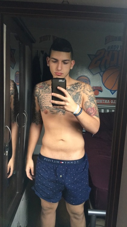 babyb3llo:  Nick  Hermoso!😍