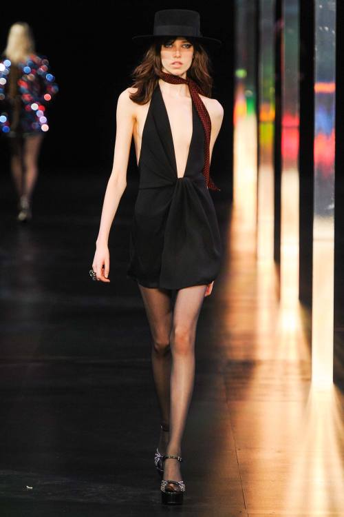 whore-for-couture:Saint Laurent Spring 2015 RTW