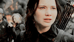 daenerystargryens:female awesome meme [1/3] warrior ladies ♡ katniss everdeen“If he wants me broken,