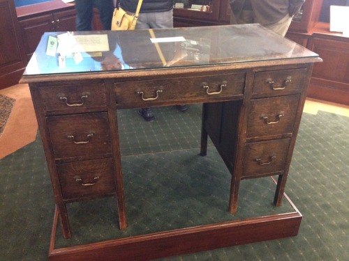 f-ili: joyfullycatholic: The Tolkien nerd is me is TOTALLY geeked that I got to see the desk where J