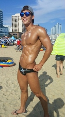 Asian Muscle Fetish