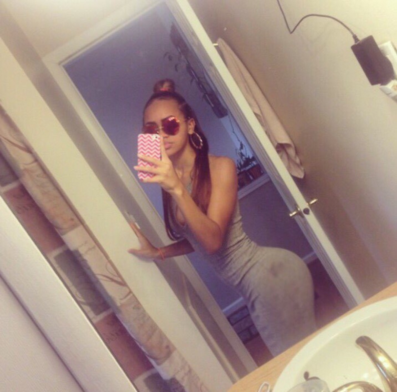 b00tyb00tyy:  Tiana 😍😋 , Ladies keep submitting 😍
