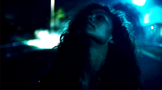 photorose11:I’m so fucking sick of feeling like I’m drowning. One second I’m