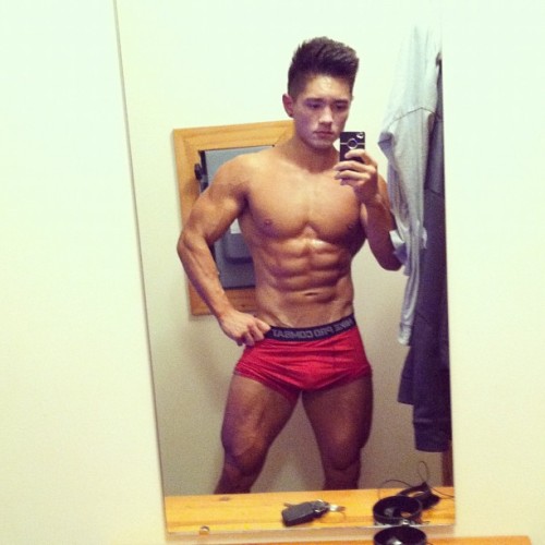 justshootit:  gbastian:  Winston Tsai, Part 2   Wow~ that is one hard bod!!