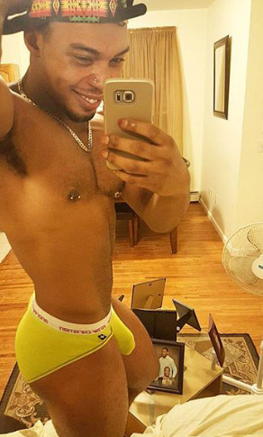lightskinnedboys:  Yes