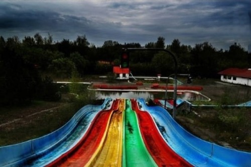 abandonedplaces: Abandoned Amusement Park in New Orleans I keep seeing this post, and I thought I&r