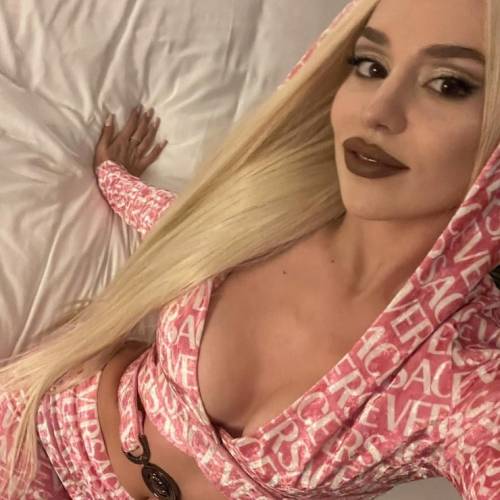 Ava Max