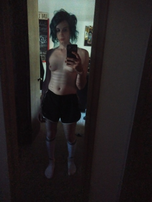 sexy-trouble:Do u like my outfit