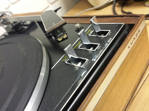 Luxor SV 413 3-Speed Fully-Automatic Transcription Turntable, 1970s(?). Garrard Synchro-Lab SL 95B