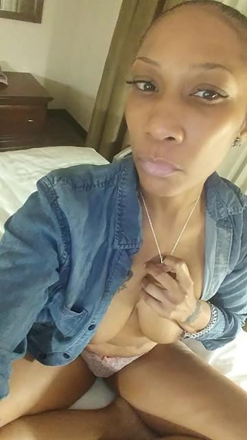 Naked Freaky Black Milfs