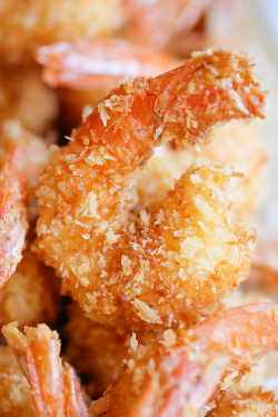 -foodporn:  Coconut Shrimp Recipe by Damn