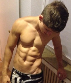 sexyboysbeingsexy.tumblr.com post 119528013819