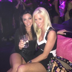 meanwhileinvegas:#webeallnight #greatfriends #goodtimes #party #industry #vegas #lifeofacocktailwaitress #sundayfunday #weareawesome #byefelicia by sophialpallas http://ift.tt/1CznQ5M   Women of Las Vegas Happy Hour