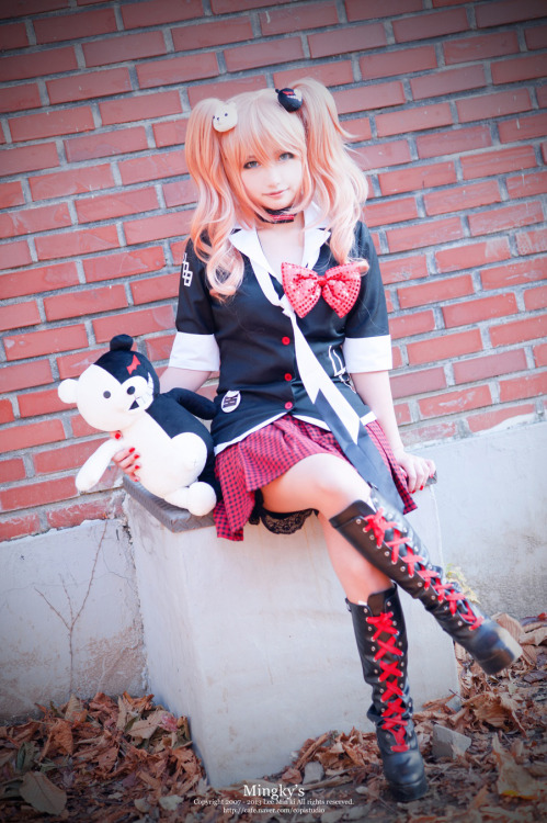 cosplay-soul:  Junko Enoshima | Danganronpa