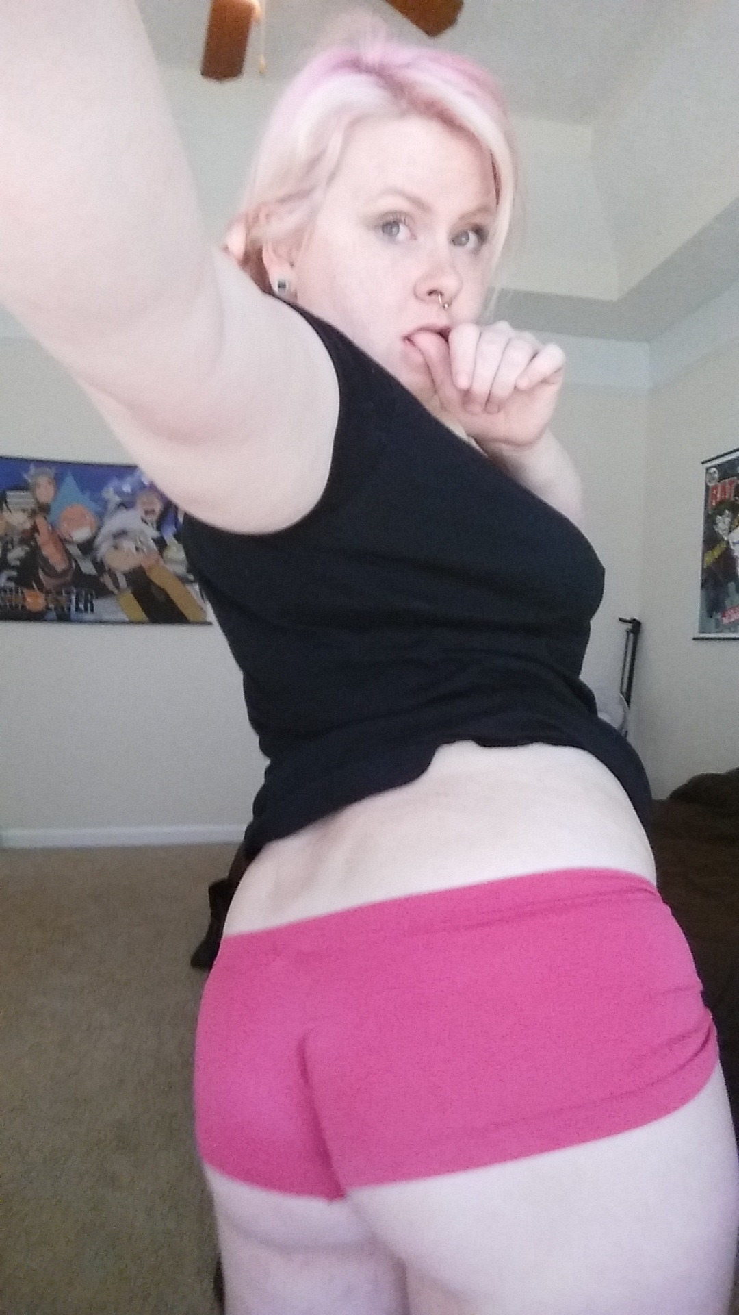 chellesilverstein:  butts make the world go round.