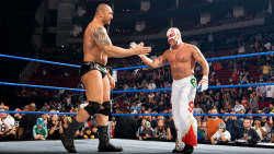 fishbulbsuplex:  Batista and Rey Mysterio