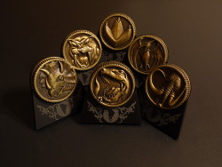 bobrosland:  Go here to buy the things. http://bobrosland.storenvy.com/products/2727933-acrylic-legacy-morpher-coin-stands-set-of-6