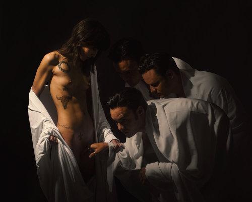 et-fiat-voluntas-tua:  John 20:25by fudaryli