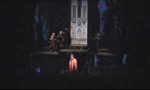 tanzderzigeuner:Der Glöckner von Notre Dame Gifsets (3/?)“Welcome to Paris, all that we desire