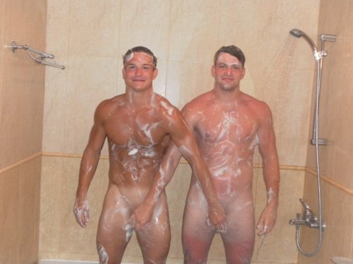 itsonlypubes:  Always shower with a buddy porn pictures